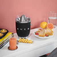 Smeg-Black-Citrus-CJF11BLUS